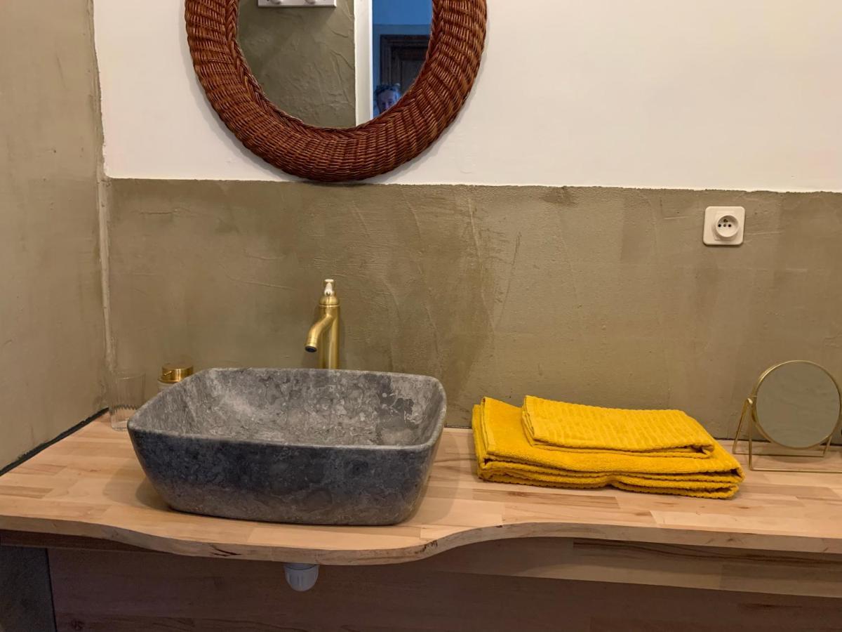 Mormoiron Chambres Et Table D'Hotes Au Brabo מראה חיצוני תמונה