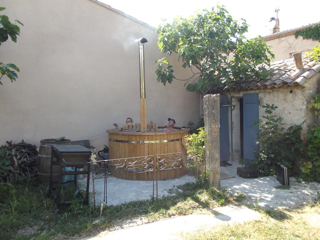 Mormoiron Chambres Et Table D'Hotes Au Brabo מראה חיצוני תמונה