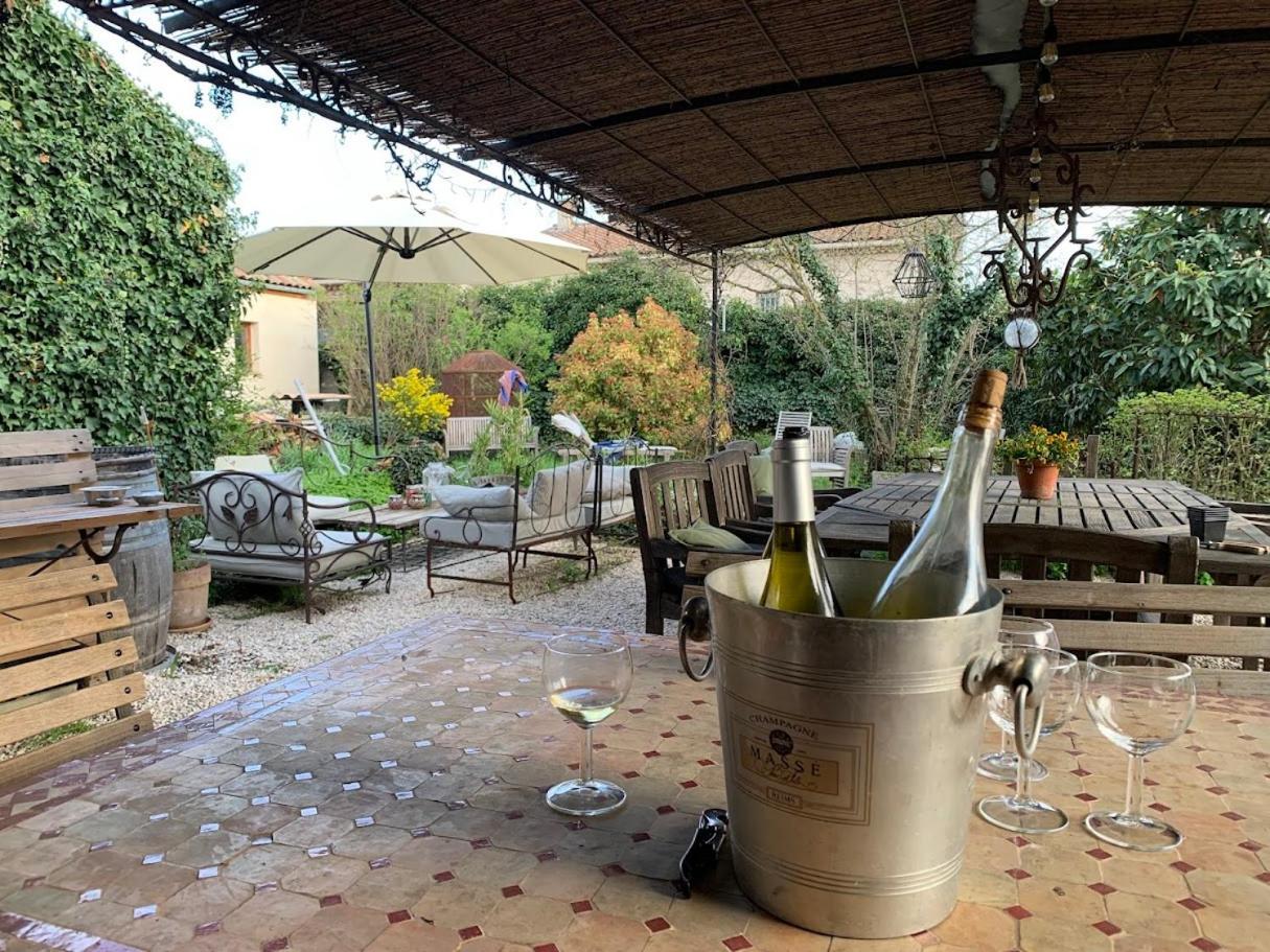 Mormoiron Chambres Et Table D'Hotes Au Brabo מראה חיצוני תמונה