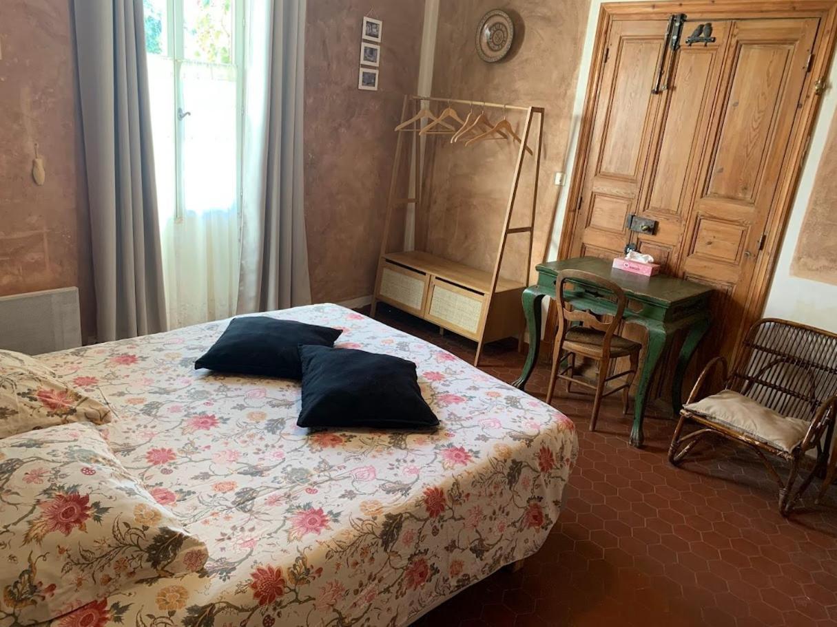 Mormoiron Chambres Et Table D'Hotes Au Brabo מראה חיצוני תמונה